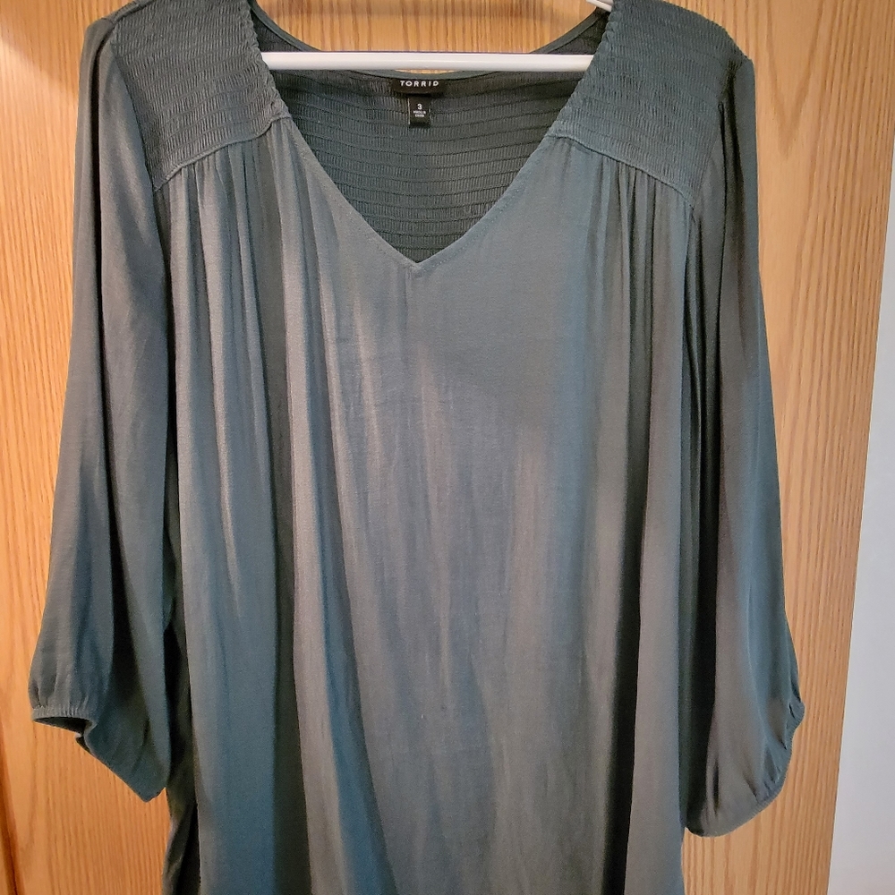 Torrid Teal 3/4 Sleeve V-Neck Blouse